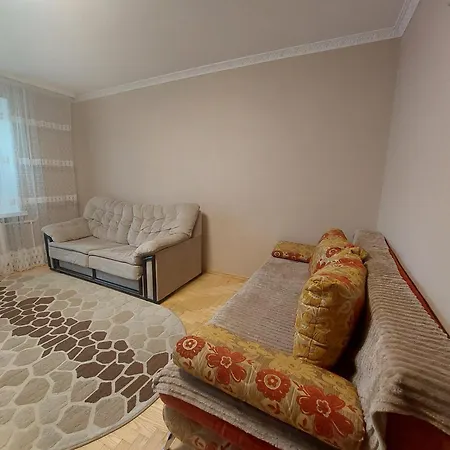 Трикімнатна Карпенка Біля Порт-Сіті Apartment Lutsk Exterior photo