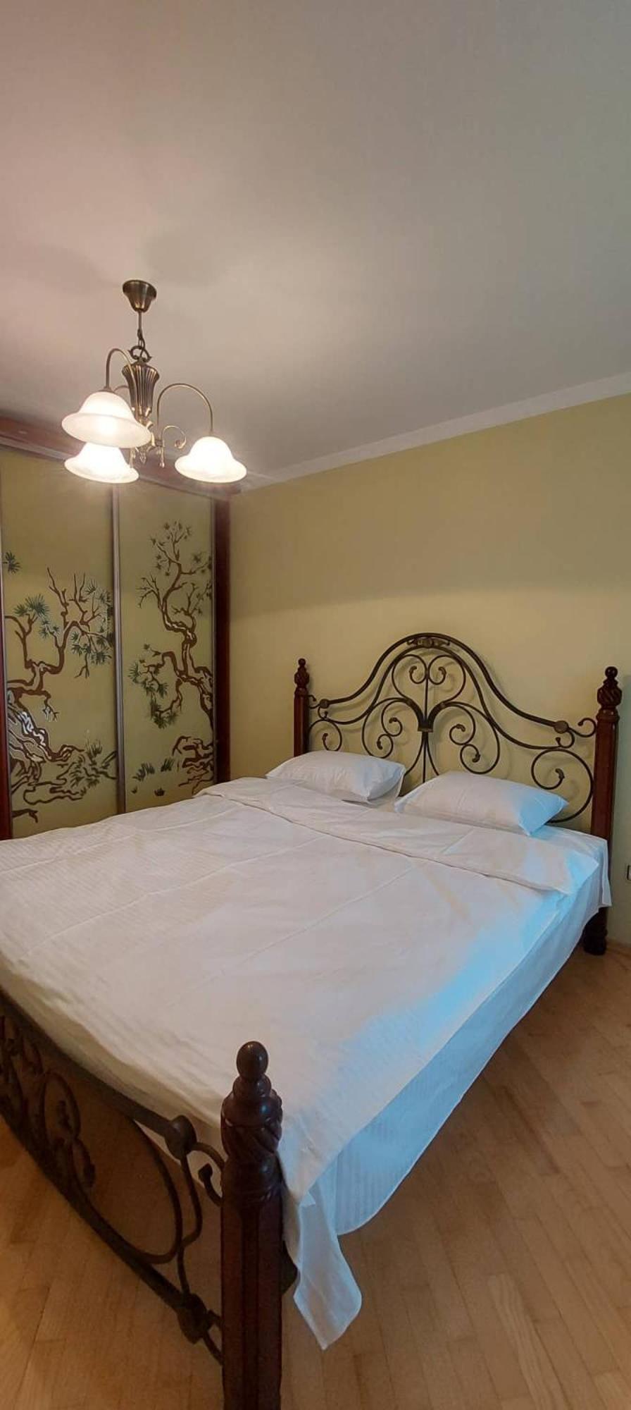 Apartment трикімнатна карпенка біля порт-сіті *